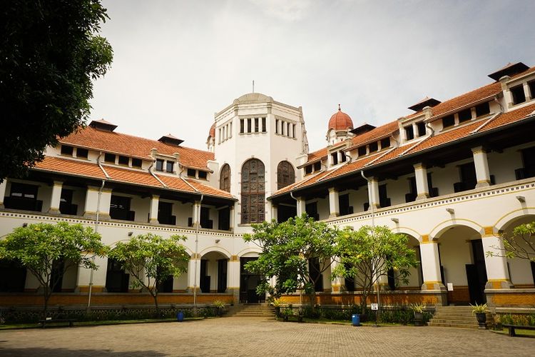 Lawang Sewu: Dari Penjara Bawah Tanah Belanda ke Spot Selfie Angker