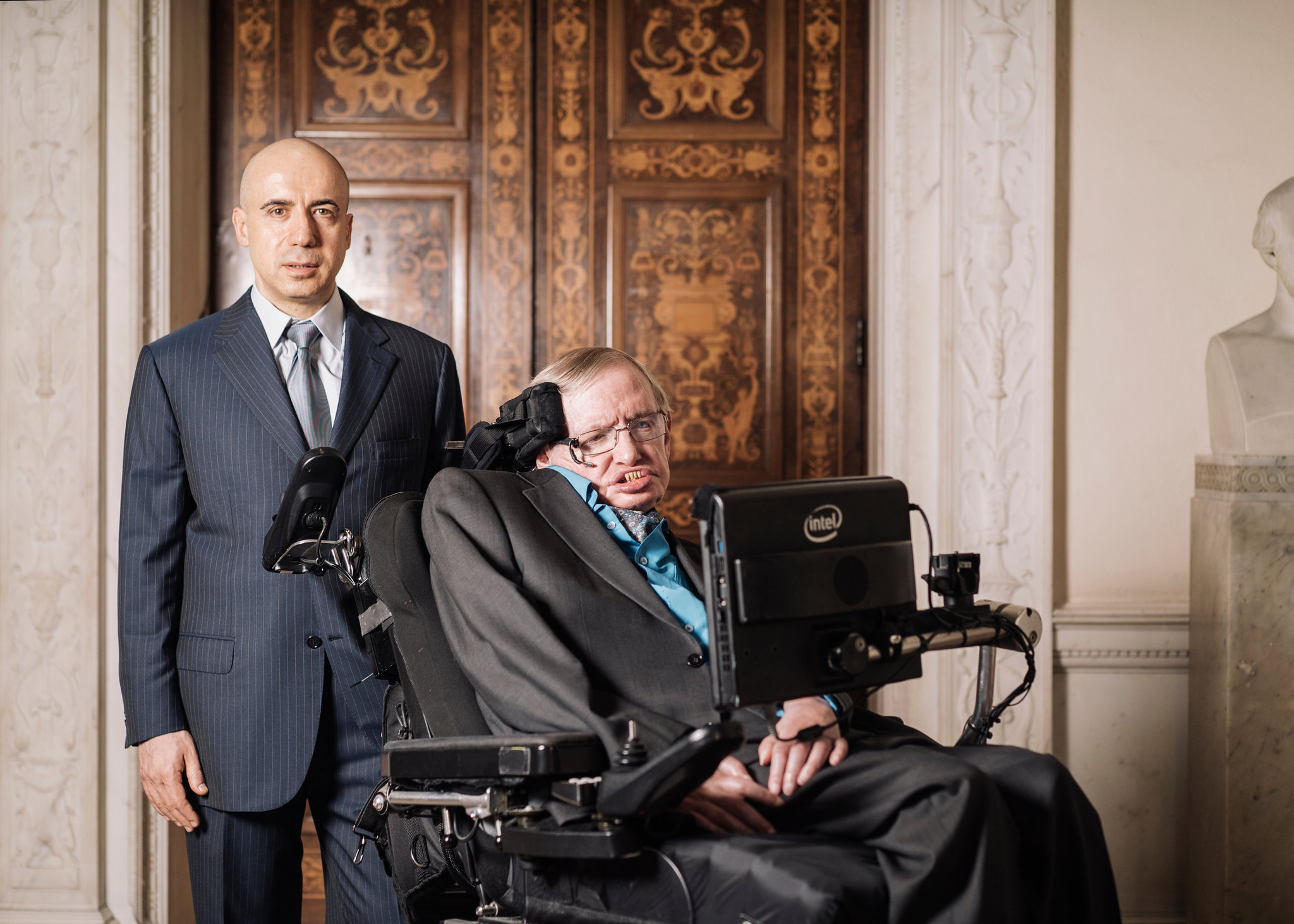 Yuri Milner dan Stephen Hawking